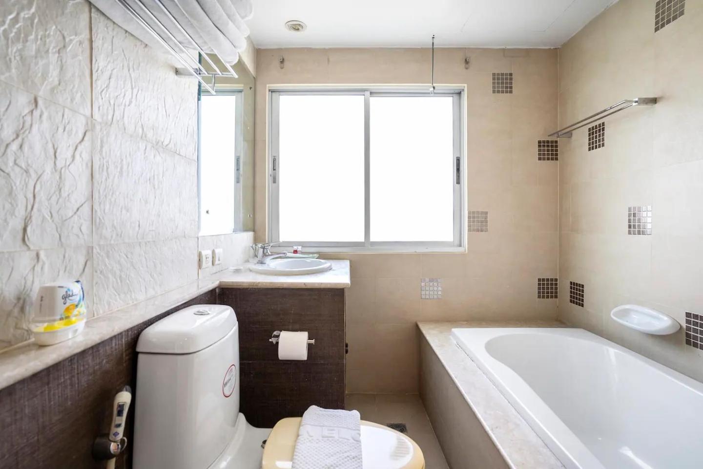 Nara Suite Residence Bangkok Buitenkant foto