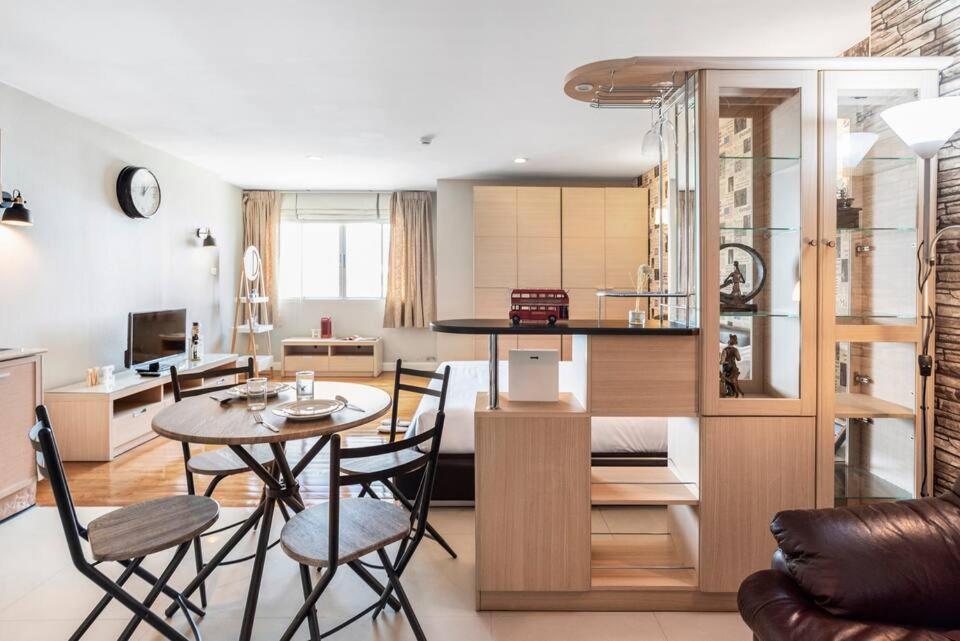 Nara Suite Residence Bangkok Buitenkant foto