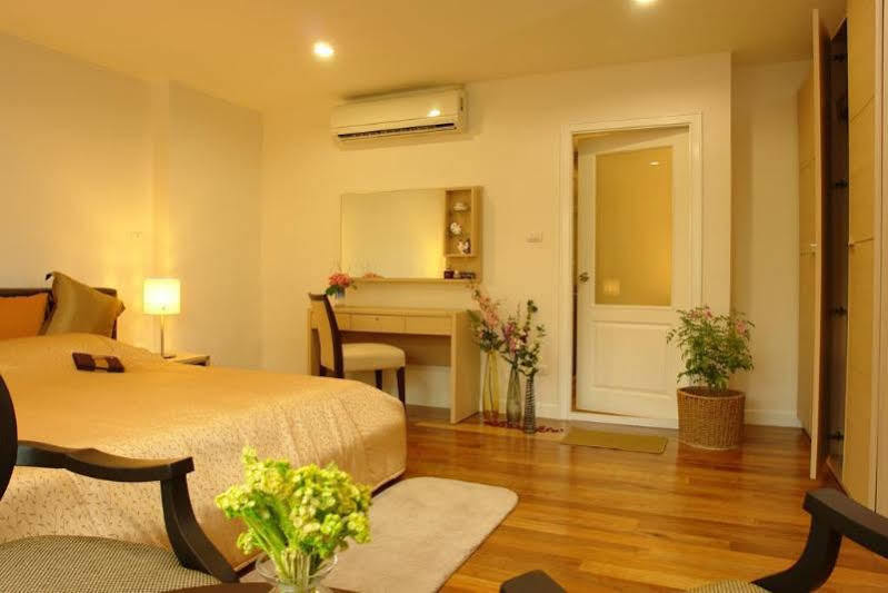 Nara Suite Residence Bangkok Buitenkant foto